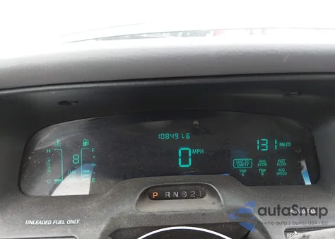 1996 Ford Crown Victoria Lx z USA, uszkodzony, nr VIN 2FALP74W3TX166458